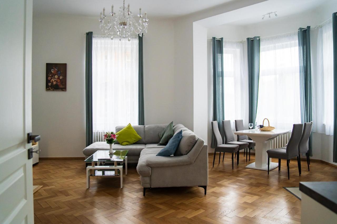 קרלובי וארי Top Class Apartments In Carlsbad Bulharska Street מראה חיצוני תמונה