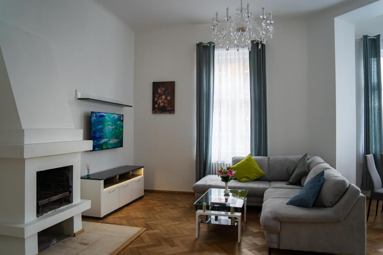 קרלובי וארי Top Class Apartments In Carlsbad Bulharska Street מראה חיצוני תמונה