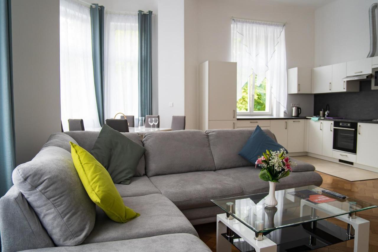 קרלובי וארי Top Class Apartments In Carlsbad Bulharska Street מראה חיצוני תמונה