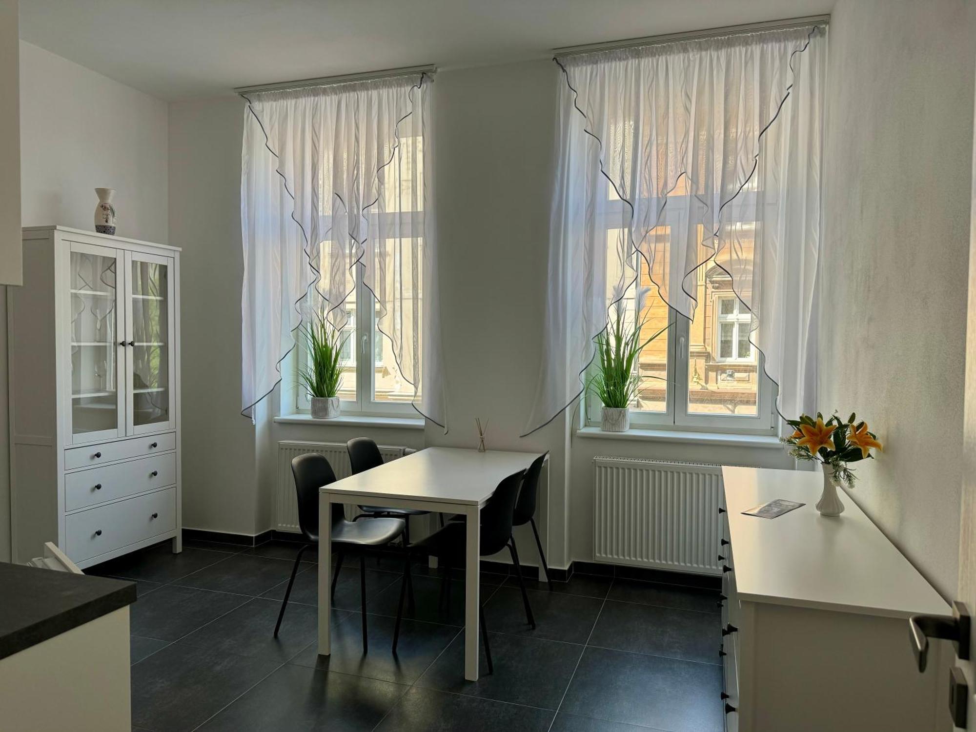 קרלובי וארי Top Class Apartments In Carlsbad Bulharska Street מראה חיצוני תמונה