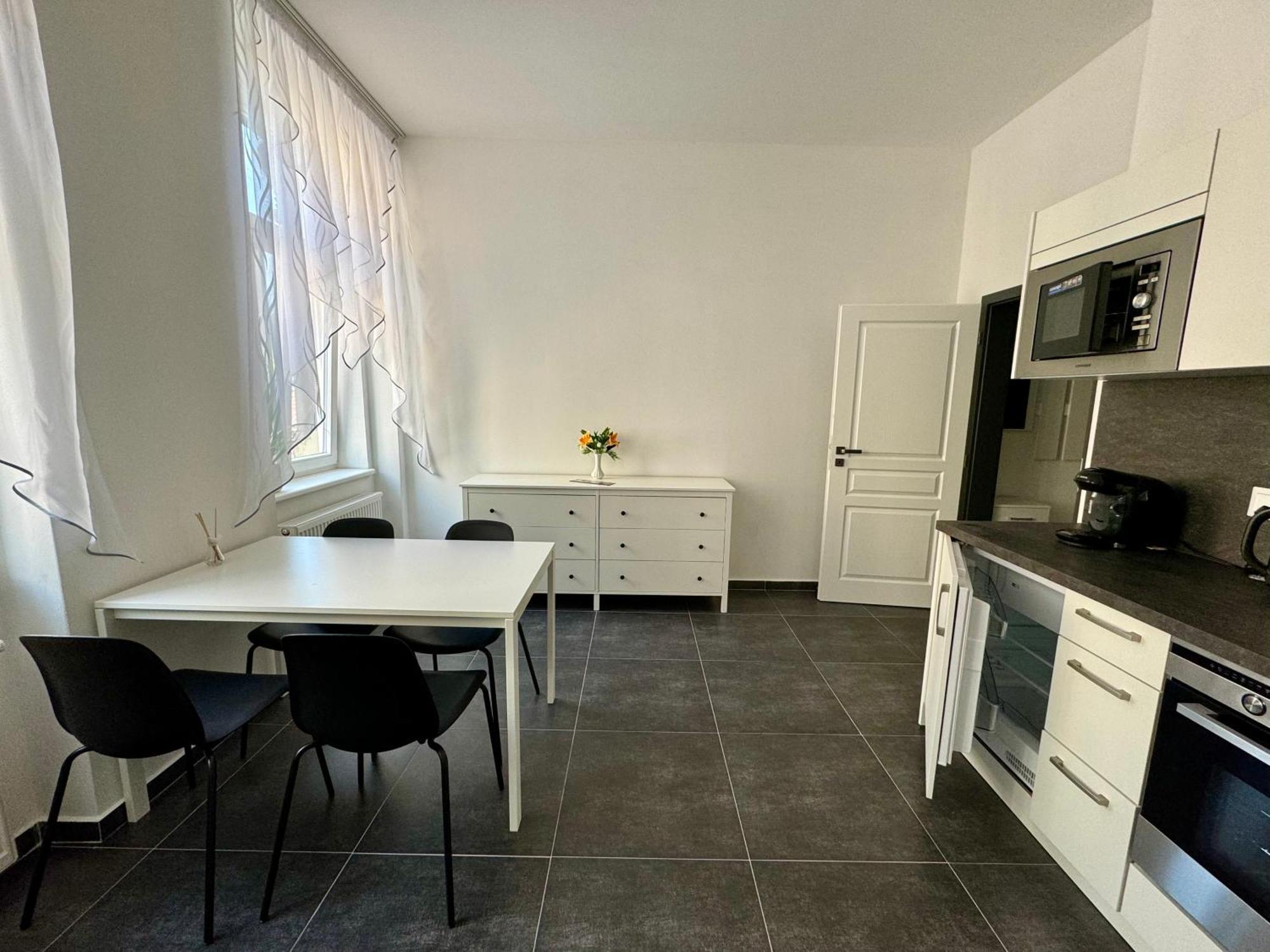 קרלובי וארי Top Class Apartments In Carlsbad Bulharska Street מראה חיצוני תמונה